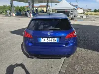 Usata Peugeot 308 GT-line 131 CV (96 kW) 2017 Blu Berlina