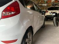 Second-hand Ford Fiesta 75 CP (55 kW) 2010 Alb Hatchback