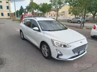 Usata Ford Focus 120 CV (88 kW) 2019 Bianco Station wagon