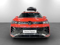 Nuova VW Tiguan R-line Plus 150 CV (110 kW) 2026 Persimmon red metallizzato SUV