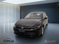 Usata VW Golf VIII Life 150 CV (110 kW) 2025 Nero Berlina