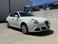Usata Alfa Romeo Giulietta Distinctive 120 CV (88 kW) 2013 Bianco Utilitaria
