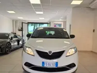 Usata Lancia Ypsilon Gold 69 CV (50 kW) 2016 Bianco Utilitaria