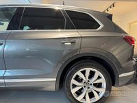 Usata VW Touareg 286 CV (210 kW) 2020 Grigio SUV