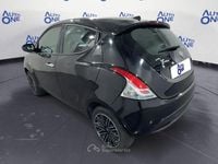 Usata Lancia Ypsilon Silver 69 CV (50 kW) 2023 Blu/azzurro Utilitaria