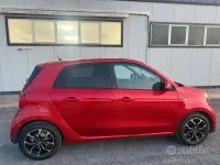 Usata Smart ForFour Passion 95 CV (69 kW) 2017 Rosso Utilitaria