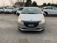 Usata Peugeot 208 Active 82 CV (60 kW) 2013 Grigio Utilitaria