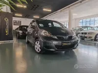 Usata Toyota Aygo 68 CV (50 kW) 2010 Grigio Utilitaria