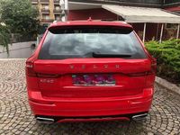 Usata Volvo XC60 R-Design 190 CV (139 kW) 2018 Rosso SUV