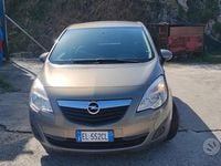 Usata Opel Meriva 74 CV (54 kW) 2013 Grigio Monovolume