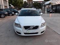 Usata Volvo V50 115 CV (84 kW) 2012 Bianco Station wagon