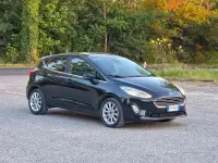 Usata Ford Fiesta Vignale 100 CV (73 kW) 2017 Nero Utilitaria