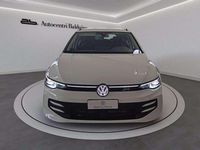 Usata VW Golf VIII Life 116 CV (85 kW) 2024 Bianco puro Station wagon
