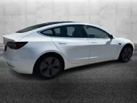 Usata Tesla Model 3 Standard Range 100 kW (136 CV) 2020 Bianco Berlina
