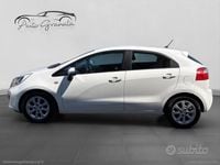 Usata Kia Rio EX 90 CV (66 kW) 2012 Bianco Berlina