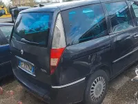 Usata Lancia Phedra 128 CV (94 kW) 2004 Grigio Monovolume