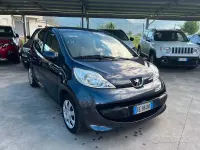 Begagnad Peugeot 107 68 HK (50 kW) 2007 Blå Halvkombi