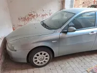 Usata Alfa Romeo 147 116 CV (85 kW) 2005 Grigio Utilitaria