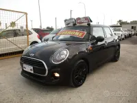 Usata Mini Cooper D 116 CV (85 kW) 2015 Grigio Utilitaria