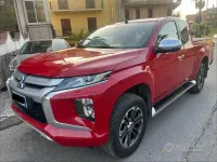 Usata Mitsubishi L200 Select 150 CV (110 kW) 2021 Rosso Pick-up