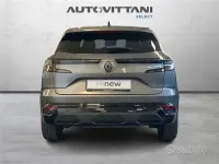 Usata Renault Austral Techno 158 CV (116 kW) 2023 Grigio SUV