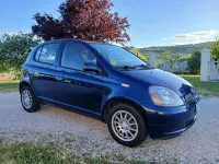 Usata Toyota Yaris 75 CV (55 kW) 2003 Blu/azzurro Utilitaria