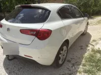 Usata Alfa Romeo Giulietta 105 CV (77 kW) 2010 Bianco Utilitaria