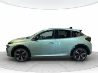 Nuova Lancia Ypsilon 100 CV (73 kW) 2026 Vernice verde giada Utilitaria