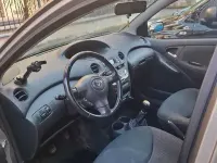 Usata Toyota Yaris Sol 65 CV (47 kW) 2003 Utilitaria