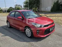 Usata Kia Rio Active 84 CV (61 kW) 2017 Rosso Utilitaria