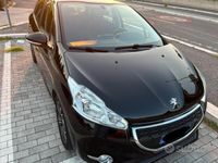 usata Peugeot 208 5p 1.4 hdi 8v Active