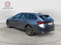 Usata Skoda Octavia Executive 150 CV (110 kW) 2025 Grigio Station wagon