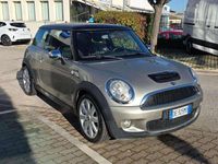 Usata Mini Cooper S 175 CV (128 kW) 2006 Grigio chiaro Utilitaria