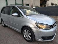 Usata VW Touran 105 CV (77 kW) 2011 Argento Monovolume