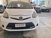 Usata Toyota Aygo Active 68 CV (50 kW) 2013 Bianco Utilitaria