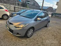 Usata Mazda 2 75 CV (55 kW) 2009 Grigio Utilitaria