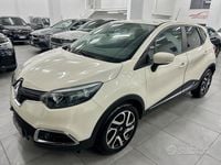Usata Renault Captur 90 CV (66 kW) 2015 Beige SUV