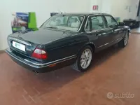 Usata Jaguar XJ Executive 237 CV (174 kW) 1998 Verde Berlina