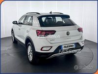 Usata VW T-Roc Life 110 CV (80 kW) 2023 Bianco SUV