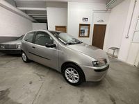 Usata Fiat Punto 80 CV (58 kW) 2000 Argento Berlina