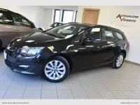 Usata Opel Astra 110 CV (80 kW) 2015 Nero Station wagon