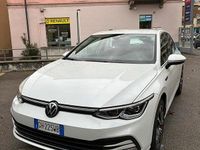 Begagnad VW Golf VIII 2020 Vit Sedan