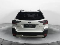 Usata Subaru Outback 2022 Bianco Station wagon