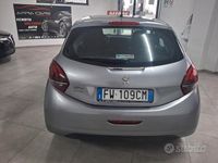 Usata Peugeot 208 Allure 83 CV (61 kW) 2019 Grigio Utilitaria