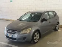 Usata Kia Ceed GT LX 90 CV (66 kW) 2008 Grigio Berlina
