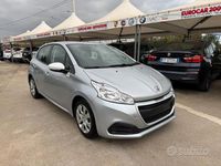 Usata Peugeot 208 Active 82 CV (60 kW) 2018 Grigio Utilitaria