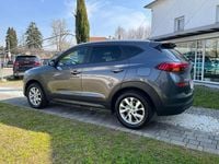 Usata Hyundai Tucson 132 CV (97 kW) 2019 Grigio scuro met SUV
