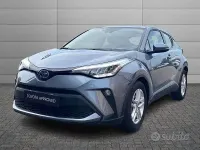 Usata Toyota C-HR Active 122 CV (89 kW) 2023 Blu/azzurro SUV