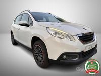 Usata Peugeot 2008 Allure 82 CV (60 kW) 2014 Bianco metallizzato SUV