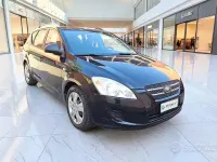 Usata Kia Ceed EX 125 CV (91 kW) 2010 Nero Utilitaria